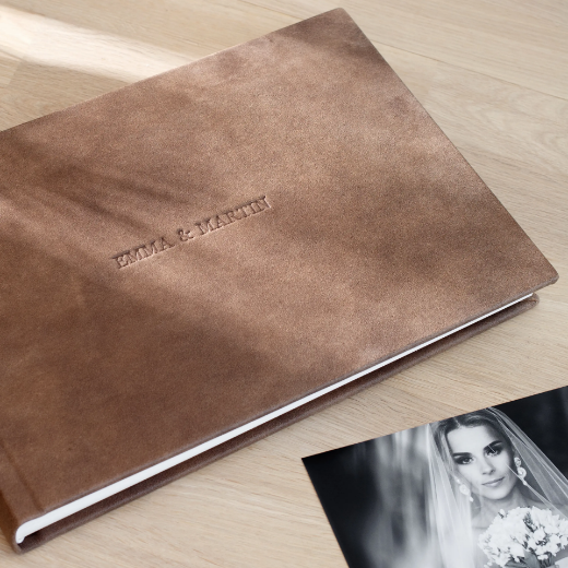 Picture of Leather Lay Flat Photo Book, Size L (15x10", 16x12", 18x12")